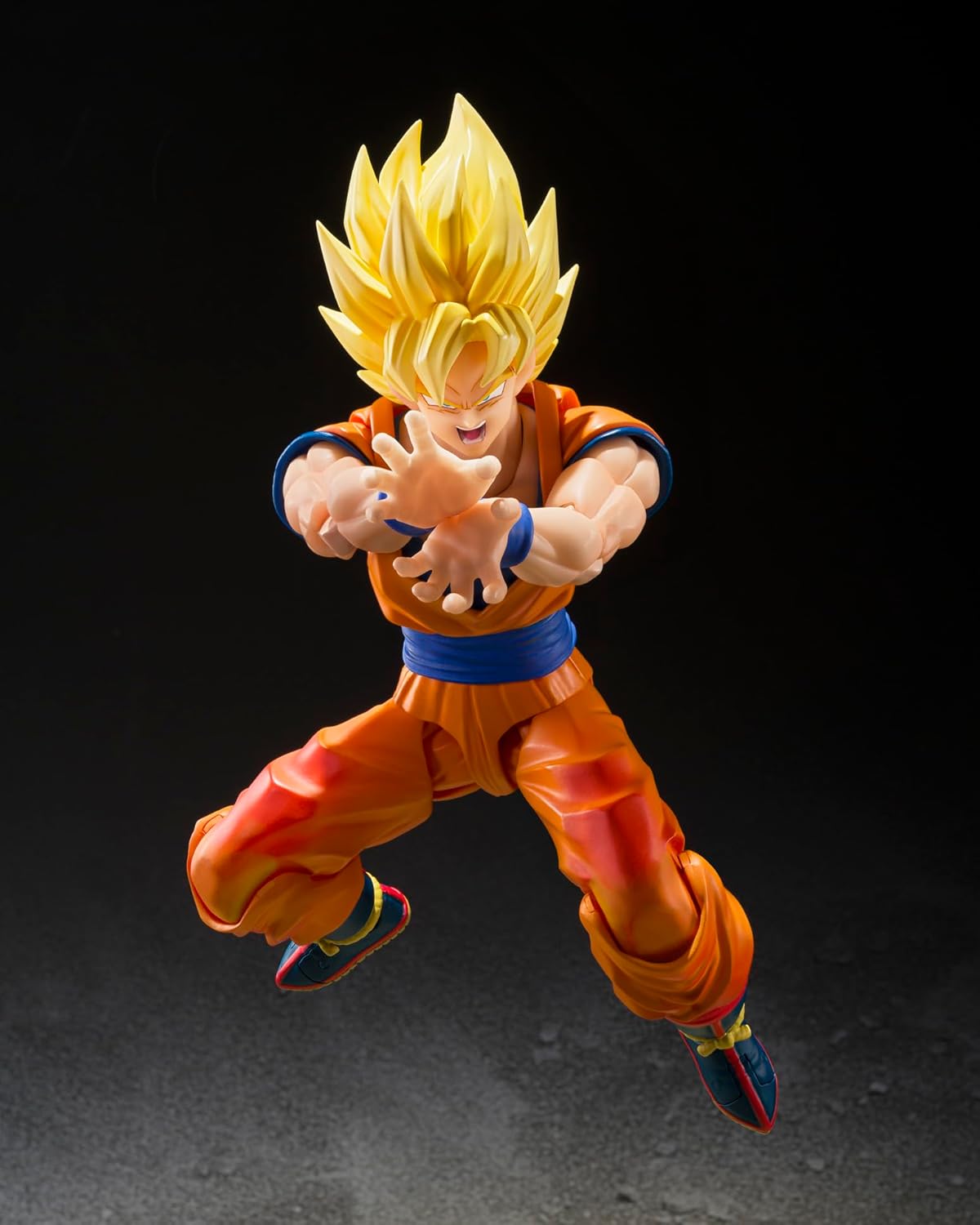 TAMASHII NATIONS - Dragon Ball Z - Super Saiyan Son Goku -The Games Begin- S.H.Figuarts Action Figure